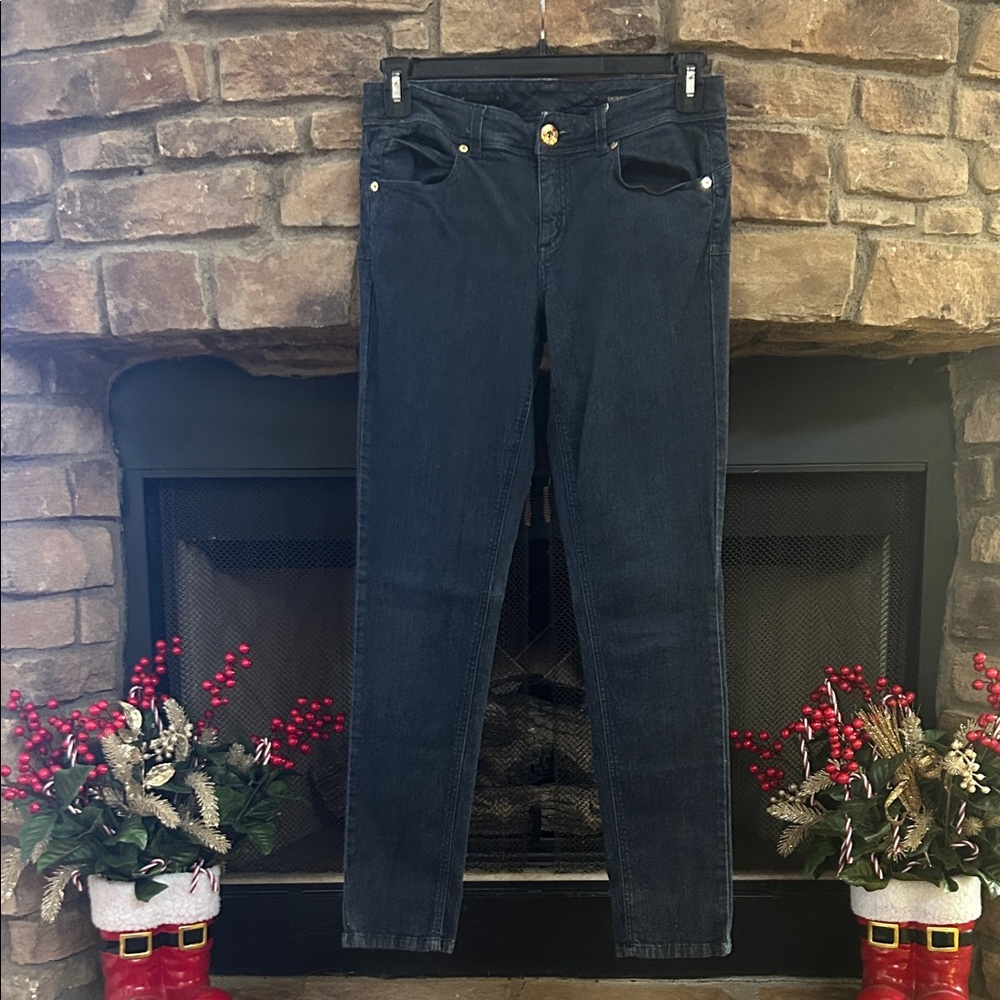 Cache Skinny Blue Jeans with silver accents. Size 8